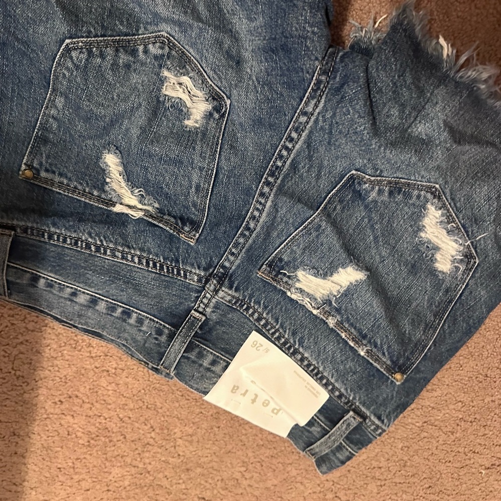 Petra blue jeans